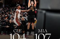 战术调整引发热议！，塔图姆在雄鹿比赛中锐不可当再创辉煌时刻的简单介绍